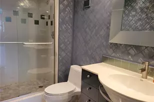 20281 E Country Club Dr E, Aventura, FL 33180 - Photo 16