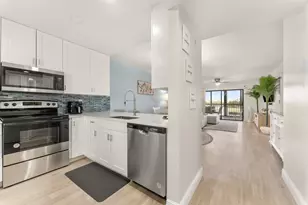 14500 Stirling Way, Delray Beach, FL 33446 - Photo 4