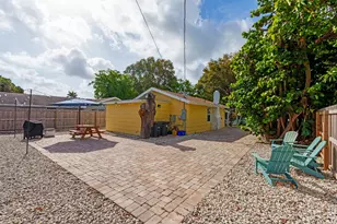 527 50th St, West Palm Beach, FL 33407 - Photo 30