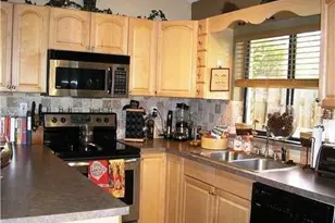 620 Commodore Dr, Plantation, FL 33325 - Photo 4