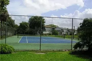 620 Commodore Dr, Plantation, FL 33325 - Photo 8