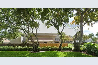 620 Commodore Drive, Plantation, FL 33325 - Photo 8