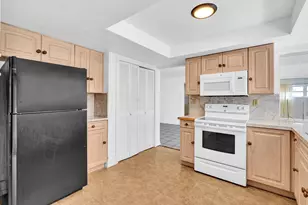 2445 NW 72nd Ave, Sunrise, FL 33313 - Photo 4