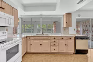2445 NW 72nd Ave, Sunrise, FL 33313 - Photo 4