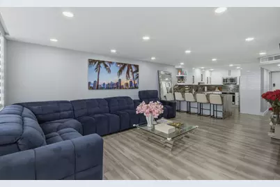 6039 Collins Avenue #609, Miami Beach, FL 33140 - Photo 8
