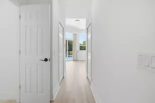 1290 Ginger Cir, Weston, FL 33326 - Photo 16