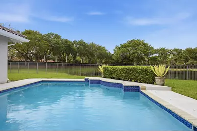 1290 Ginger Circle, Weston, FL 33326 - Photo 40