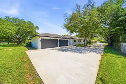 13091 SW 16th Court, Davie, FL 33325 - Photo 4