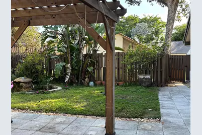 2199 Charleston, Weston, FL 33326 - Photo 22