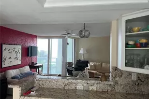 333 NE 21st Ave, Deerfield Beach, FL 33441 - Photo 6