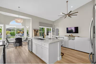 8385 Horseshoe Bay Road, Boynton Beach, FL 33472 - Photo 12