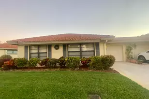 9840 Clusia Tree Dr, Boynton Beach, FL 33436 - Photo 2