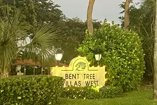 9840 Clusia Tree Dr, Boynton Beach, FL 33436 - Photo 4