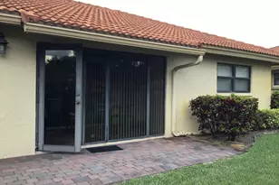 9840 Clusia Tree Dr, Boynton Beach, FL 33436 - Photo 6