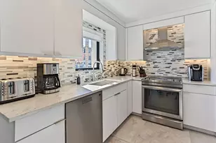 1955 NE 4th St, Deerfield Beach, FL 33441 - Photo 10