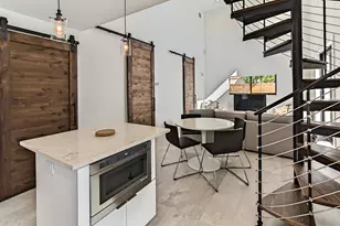 1955 NE 4th St, Deerfield Beach, FL 33441 - Photo 14