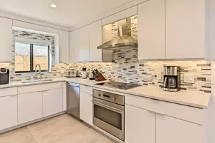 1955 NE 4th St, Deerfield Beach, FL 33441 - Photo 12