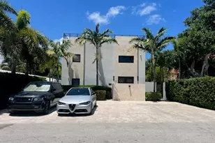 1955 NE 4th St, Deerfield Beach, FL 33441 - Photo 6