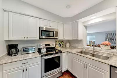 1555 Shirley Place, Largo, FL 33770 - Photo 10