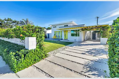 374 Maddock Street, West Palm Beach, FL 33405 - Photo 2