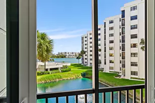 19800 Sandpointe Bay Dr N, Tequesta, FL 33469 - Photo 12