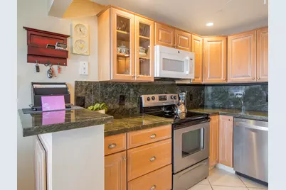 305 Wellington D, West Palm Beach, FL 33417 - Photo 4