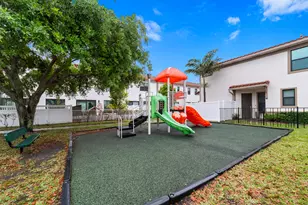 2024 Sugar Maple Dr, Riviera Beach, FL 33410 - Photo 38