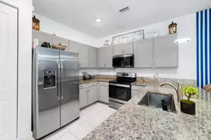 2024 Sugar Maple Dr, Riviera Beach, FL 33410 - Photo 8