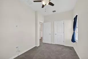 2841 Troubadour St, Palm Springs, FL 33406 - Photo 32