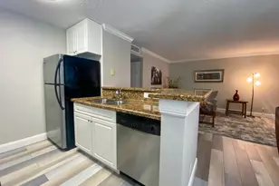 711 Forest Club Dr, Wellington, FL 33414 - Photo 4