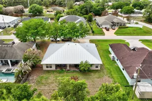 1525 SW Falmouth Ave, Port Saint Lucie, FL 34953 - Photo 4