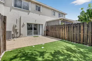 735 NW 42nd Pl, Deerfield Beach, FL 33064 - Photo 38