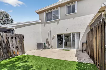 735 NW 42nd Place, Deerfield Beach, FL 33064 - Photo 40