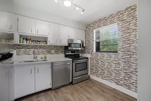 367 S Federal Hwy, Deerfield Beach, FL 33441 - Photo 10