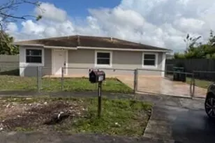 705 NW 13th Terrace, Florida City, FL 33034 - Photo 1