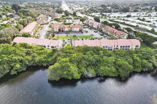 815 W Boynton Beach Blvd, Boynton Beach, FL 33426 - Photo 2