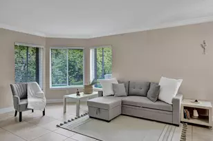 815 W Boynton Beach Blvd, Boynton Beach, FL 33426 - Photo 2