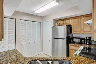 815 W Boynton Beach Blvd, Boynton Beach, FL 33426 - Photo 12
