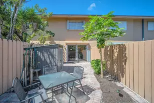 450 SE 7th St, Dania Beach, FL 33004 - Photo 22