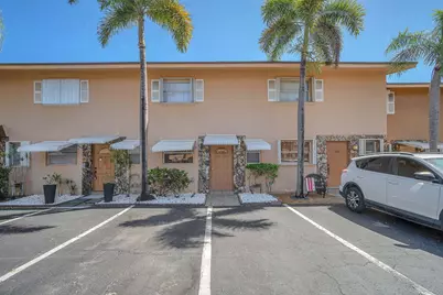 450 SE 7th Street, Dania Beach, FL 33004 - Photo 1