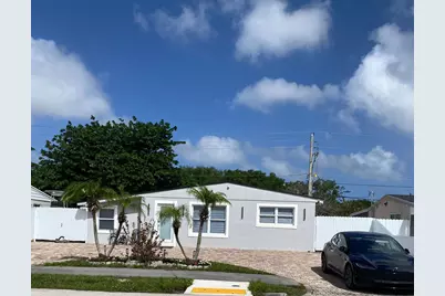 112 E Browning Drive, West Palm Beach, FL 33406 - Photo 2