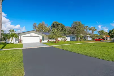 979 NW 8th Street, Boca Raton, FL 33486 - Photo 8