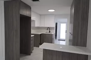 554 NW 102nd St, Miami, FL 33150 - Photo 10