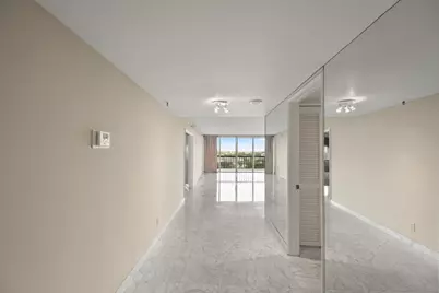 2480 Presidential Way #704, West Palm Beach, FL 33401 - Photo 8