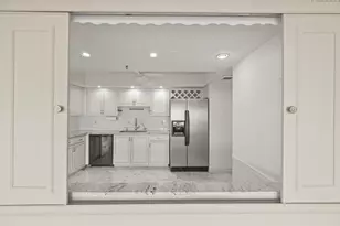 2480 Presidential Way, West Palm Beach, FL 33401 - Photo 14