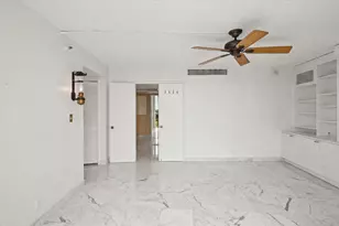 2480 Presidential Way, West Palm Beach, FL 33401 - Photo 22