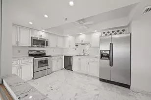 2480 Presidential Way, West Palm Beach, FL 33401 - Photo 12
