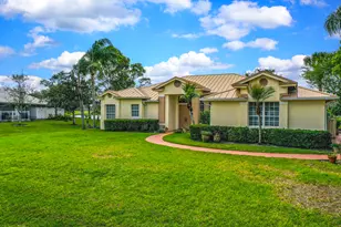 2987 Conifer Dr, Fort Pierce, FL 34951 - Photo 2