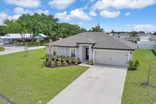920 SW Castaneda Ln, Port Saint Lucie, FL 34953 - Photo 1