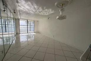 112 Lake Emerald Dr, Oakland Park, FL 33309 - Photo 2